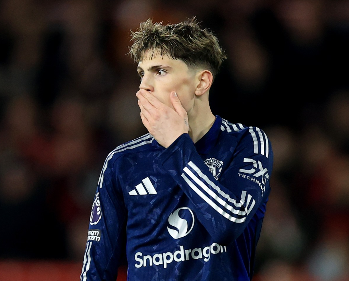 华体会综合平台入口-英媒：维拉在考虑求购加纳乔，滕哈赫也想要签下他