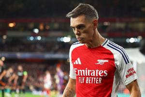 华体会体育平台-❌罗马诺辟谣：阿森纳尚未收到费内巴切对特罗萨德的任何正式接洽